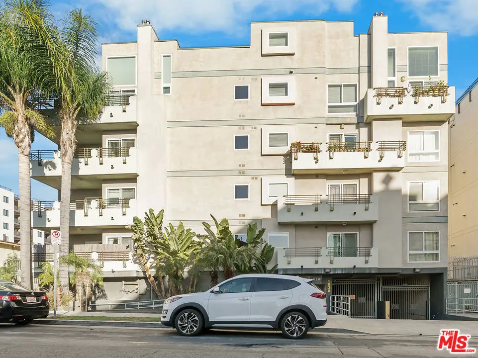 1036 S Serrano Avenue #401, Los Angeles, CA 90006 - #1