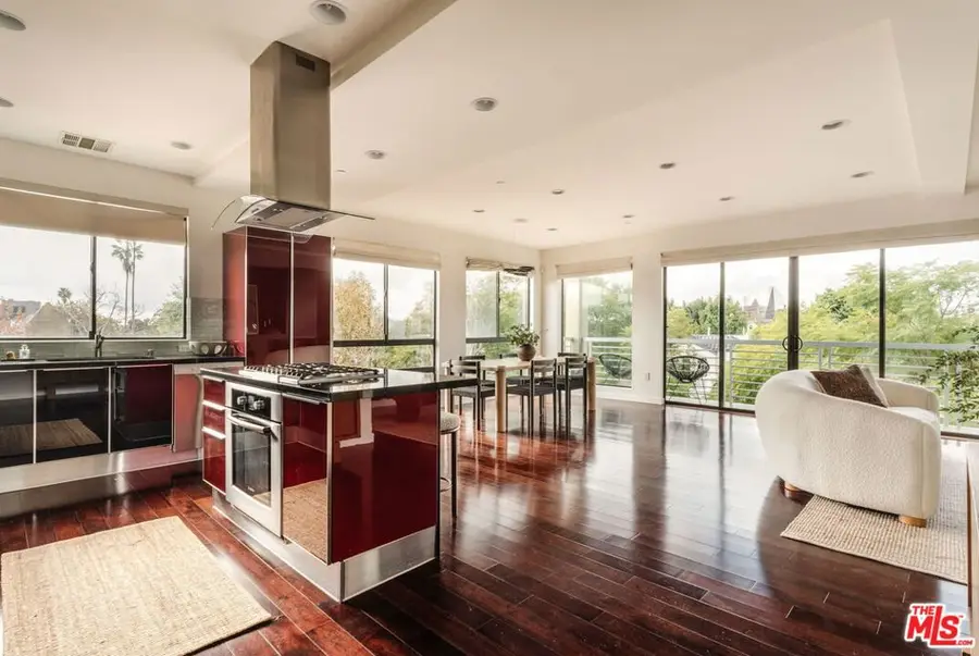 812 N Croft Avenue #301, West Hollywood, CA 90069 - Image #2