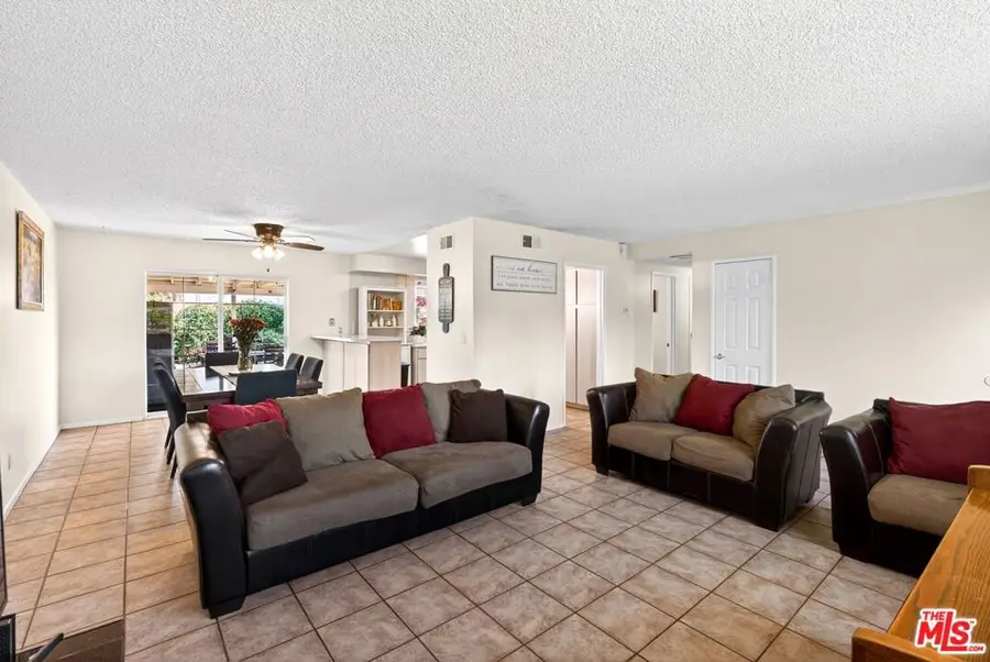 10442 Alabama Avenue, Chatsworth, CA 91311 - #3