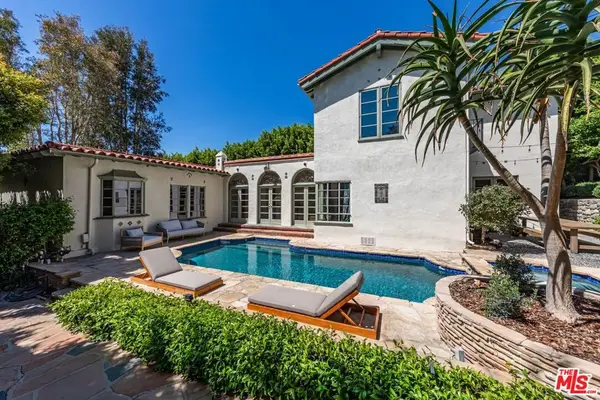 1136 N Doheny Drive, Los Angeles, CA 90069