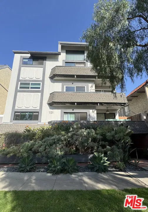 1131 12th Street #104, Santa Monica, CA 90403 - Image #3