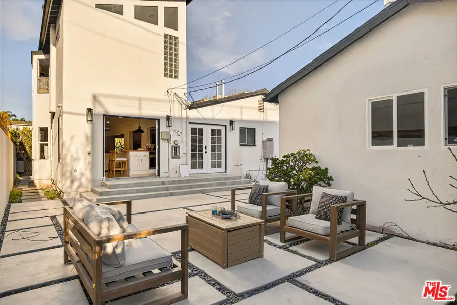 3223 Thatcher Avenue, Marina Del Rey, CA 90292 - #3