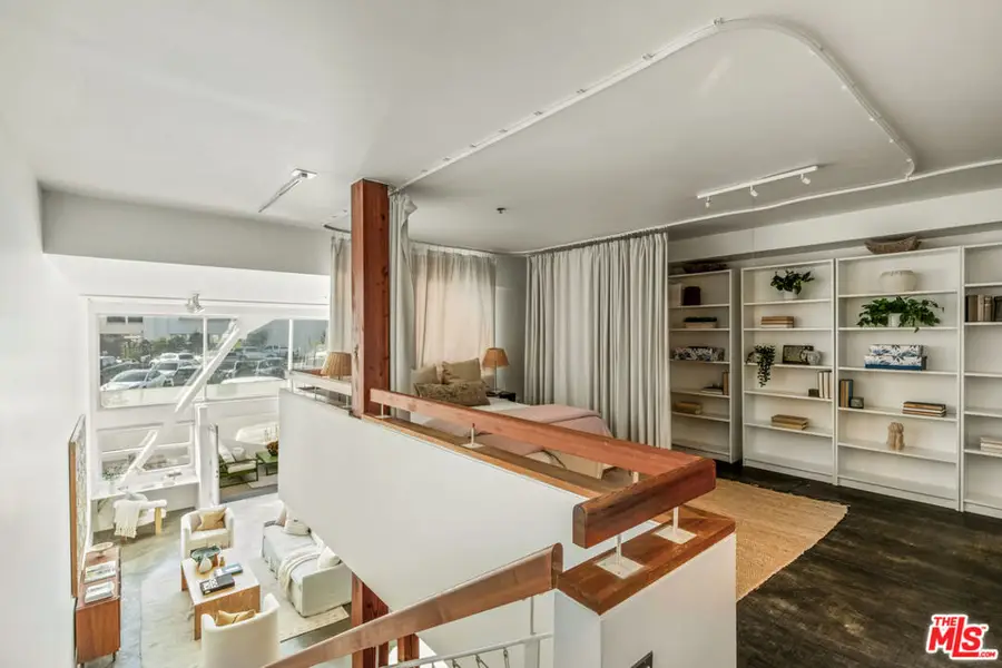 615 Hampton Drive #A102, Venice, CA 90291 - #3