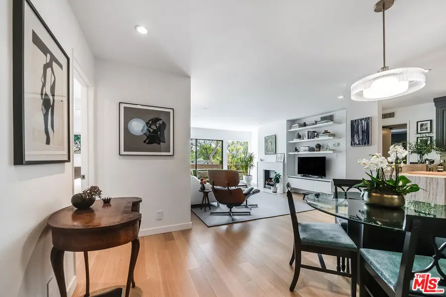 950 N Kings Road #242, West Hollywood, CA 90069 - #3