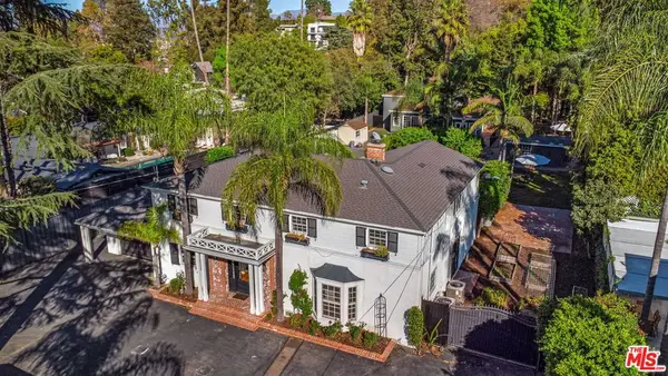 3726 Laurel Canyon Boulevard, Studio City, CA 91604