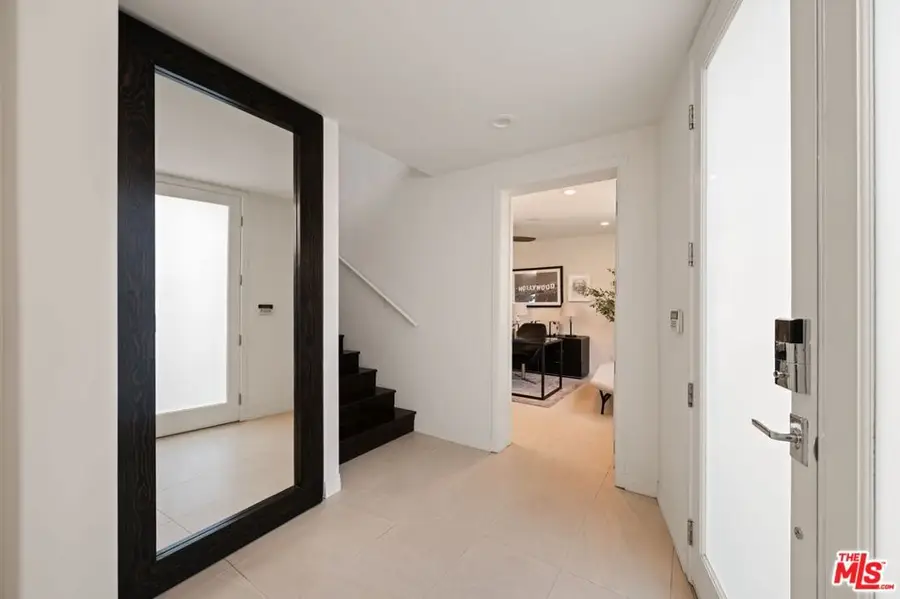 2333 Vasanta Way, Los Angeles, CA 90068 - #3