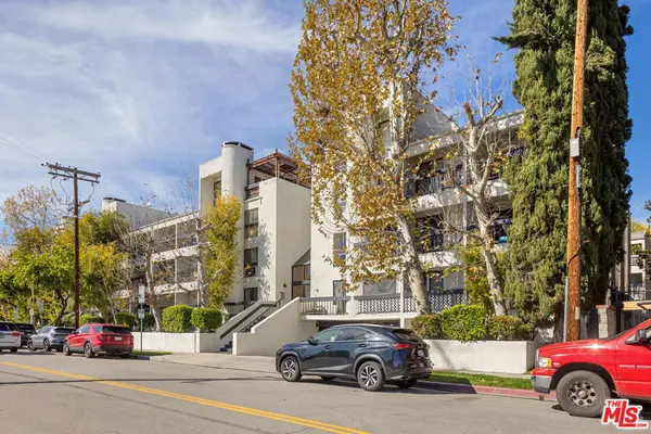 15325 Magnolia Boulevard #108, Sherman Oaks, CA 91403
