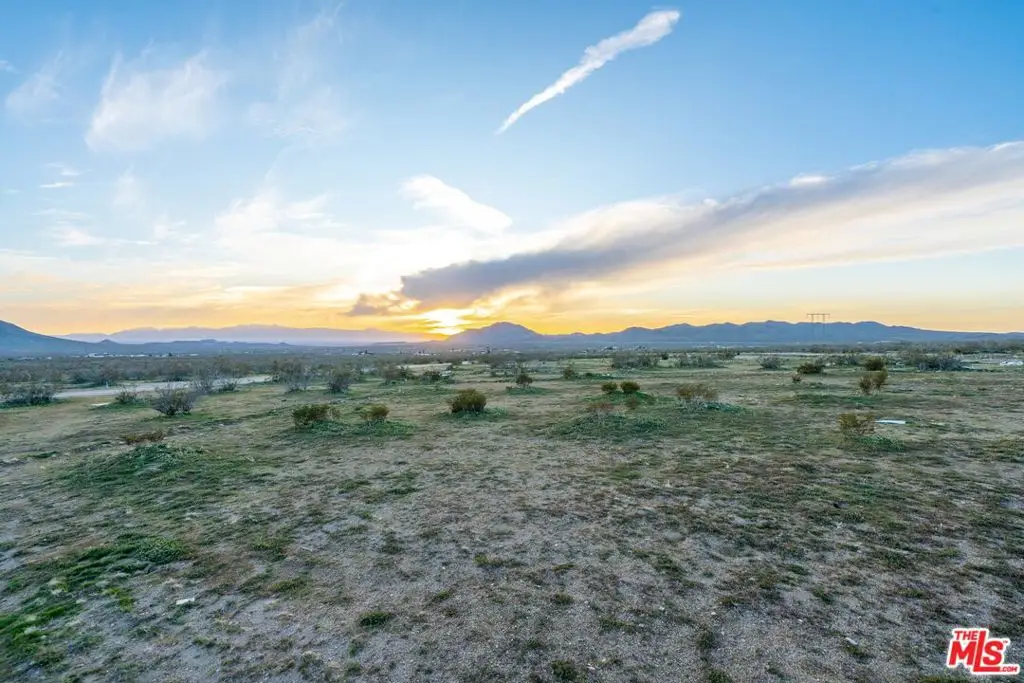 21880 Colusa Road, Apple Valley, CA 92307 - #1