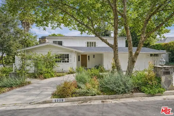 5220 Melvin Avenue, Tarzana, CA 91356