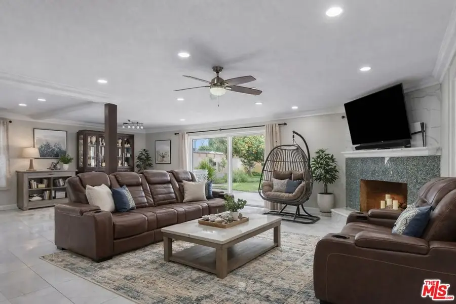 13400 Roscoe Boulevard, Panorama City, CA 91402 - #3