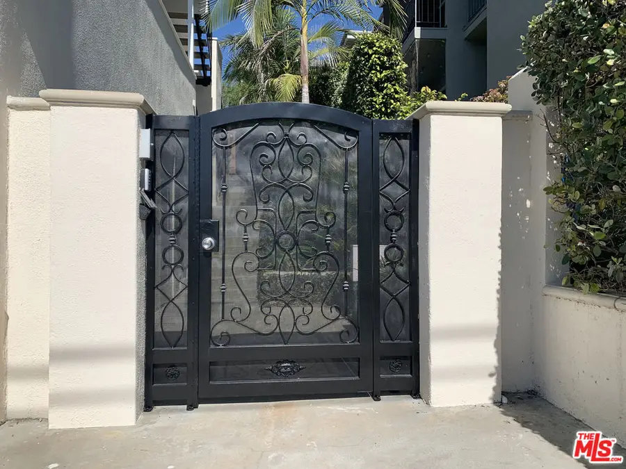 4211 Franklin Avenue, Los Angeles, CA 90027 - #2