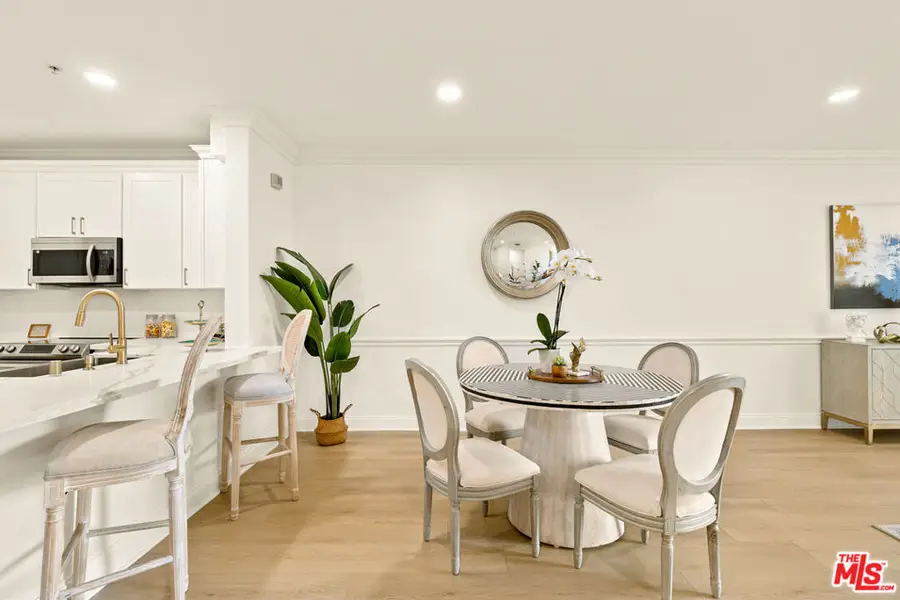 625 S Berendo Street #203, Los Angeles, CA 90005 - #3