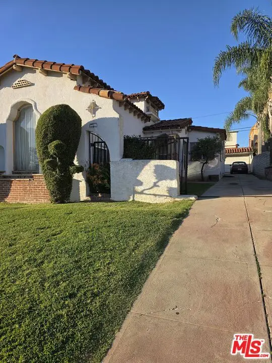 4461 W 61st Street, Los Angeles, CA 90043 - #2