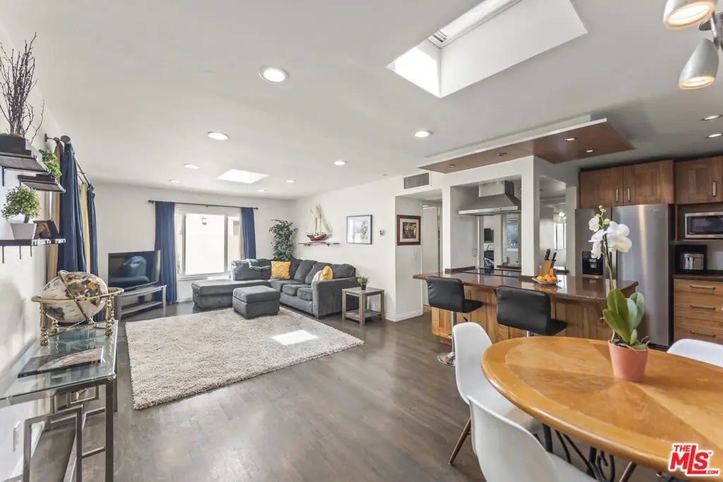 970 Palm Avenue #209, West Hollywood, CA 90069 - #1