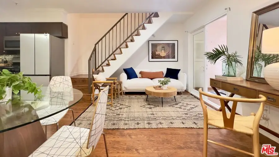 5633 Carlton Way #203, Los Angeles, CA 90028 - #2