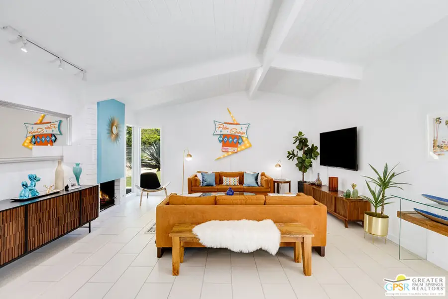 221 N Farrell Drive, Palm Springs, CA 92262 - #3