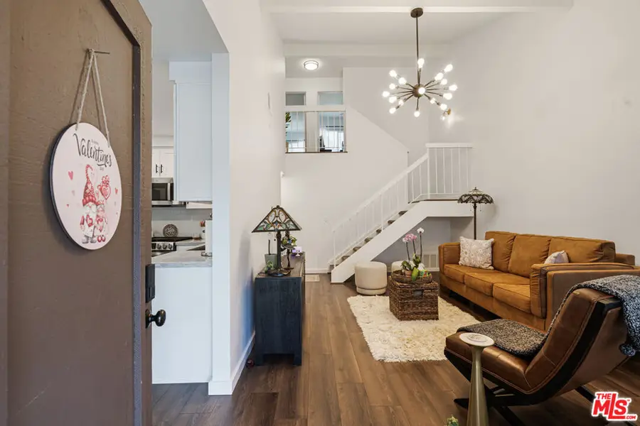 25795 Vista Fairways Drive, Valencia, CA 91355 - #2