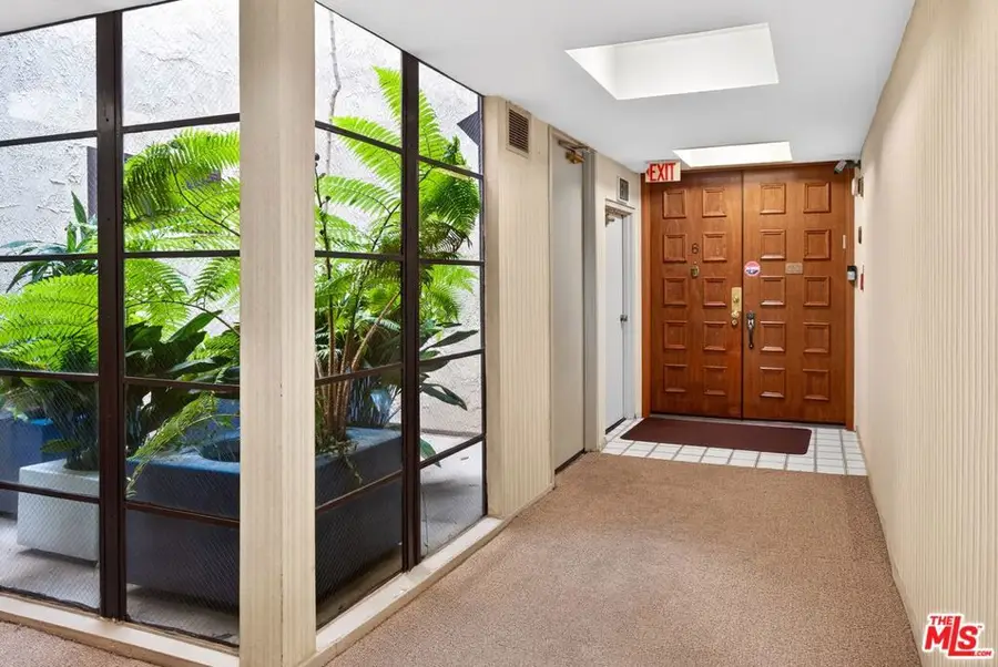 4822 Van Noord Avenue #6, Sherman Oaks, CA 91423 - #2