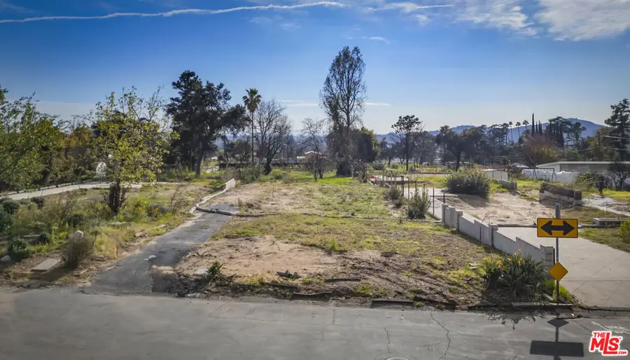 50 Marathon Road, Altadena, CA 91001 - #3