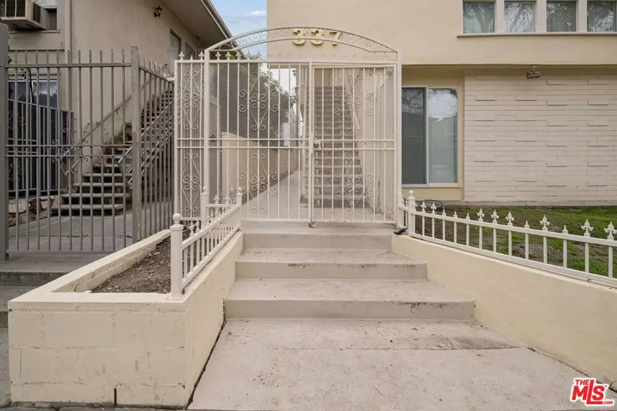 337 S Rexford Drive, Beverly Hills, CA 90212 - #3