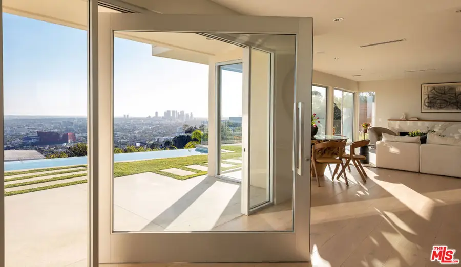 8515 Hedges Way, Los Angeles, CA 90069 - #3