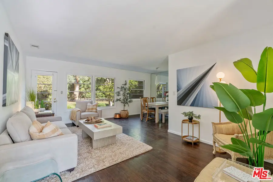3031 S Bentley Avenue, Los Angeles, CA 90034 - #3