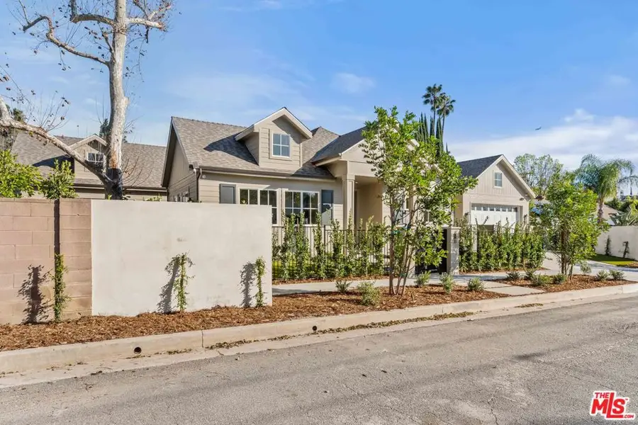 4912 Beeman Avenue, Valley Village, CA 91607 - #2