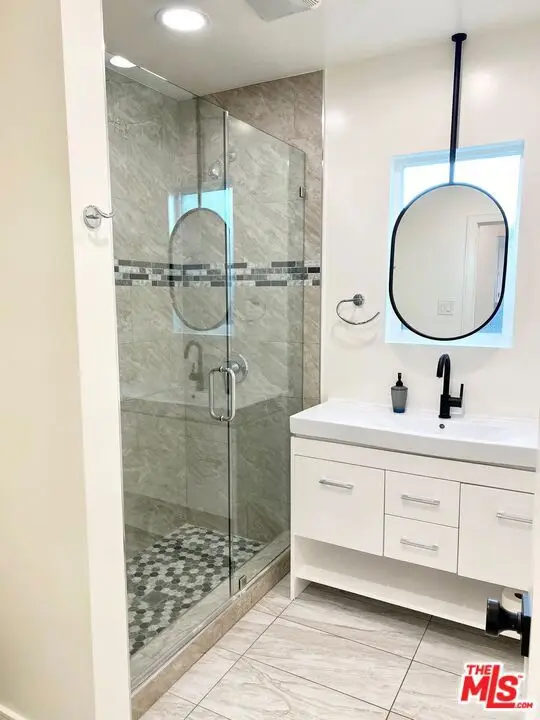5220 Whitsett Avenue #2, Valley Village, CA 91607 - #3