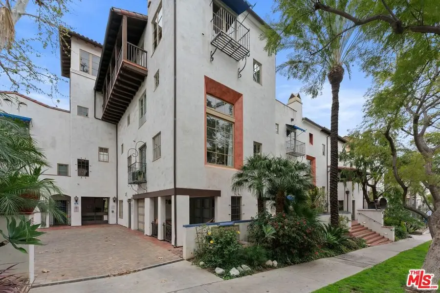 1414 N Harper Avenue #5, Los Angeles, CA 90046 - #2