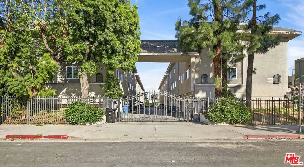 9034 Willis Avenue #14, Panorama City, CA 91402 - #1