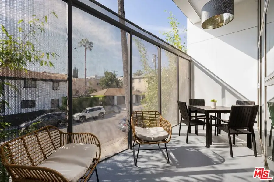 803 Wilcox Avenue #4, Los Angeles, CA 90038 - #2
