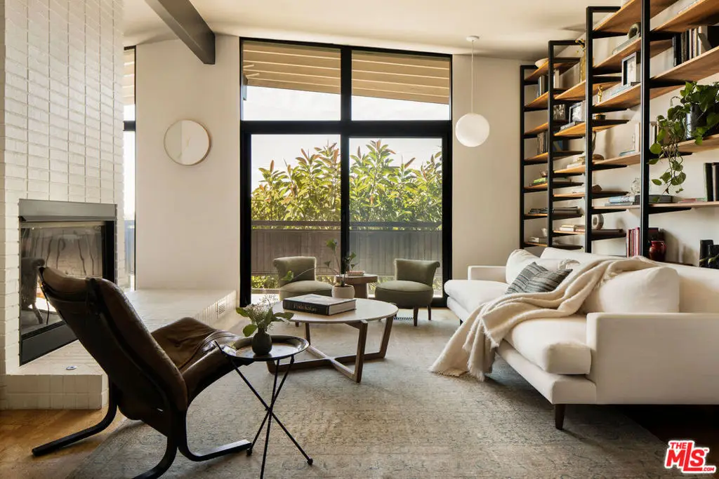 2825 La Cuesta Drive, Los Angeles, CA 90046 - #1