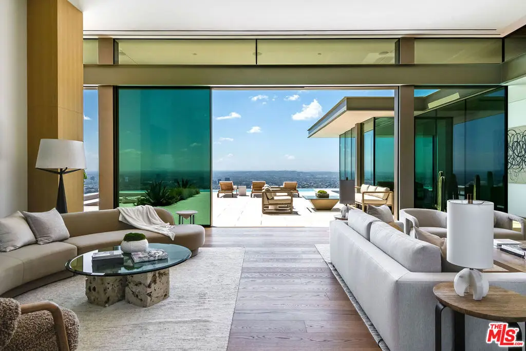 9016 Thrasher Avenue, Los Angeles, CA 90069 - #1