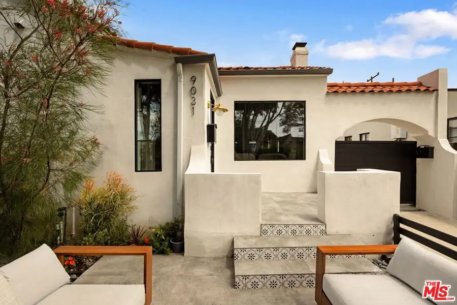 9031 Elevado Street, West Hollywood, CA 90069 - #2