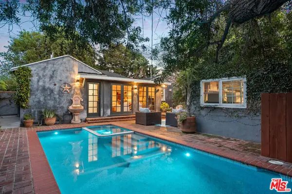 5401 Columbus Avenue, Sherman Oaks, CA 91411