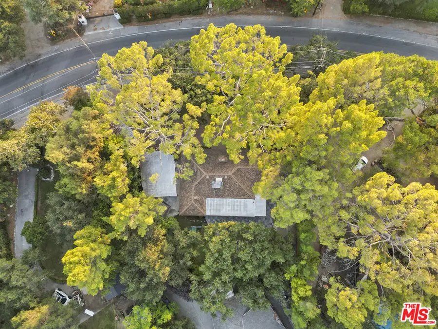 2452 N Altadena Drive, Altadena, CA 91001 - #2