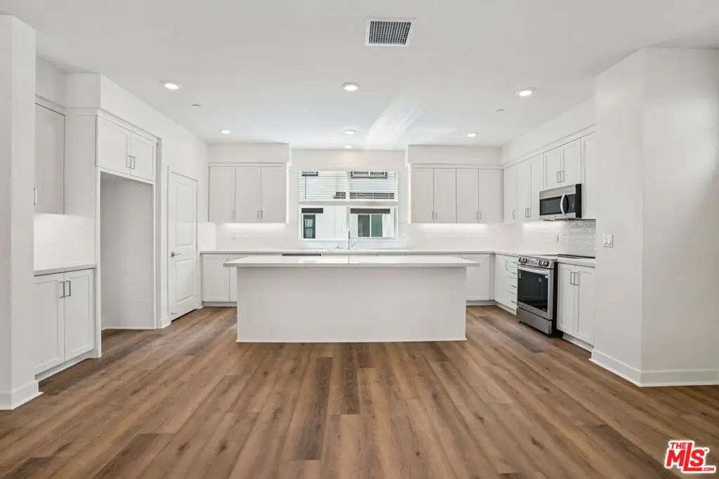 1687 Coral Sea Lane, San Pedro, CA 90732 - #1