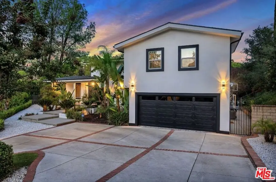 19410 Shenango Drive, Tarzana, CA 91356 - #2