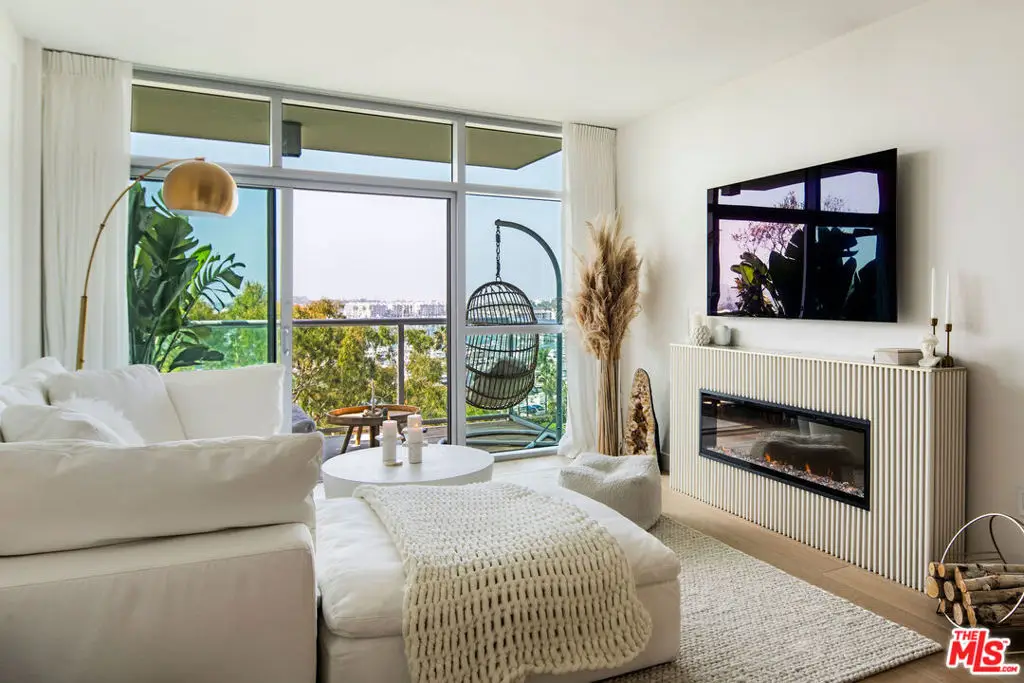 13700 Marina Pointe Drive #704, Marina Del Rey, CA 90292 - #1
