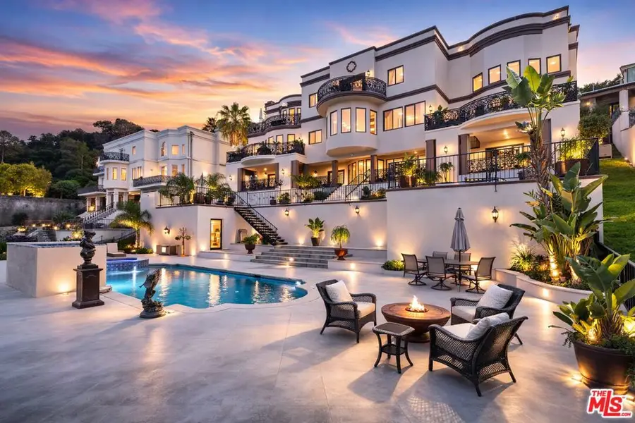 11131 Mountcastle Drive, Studio City, CA 91604 - #2