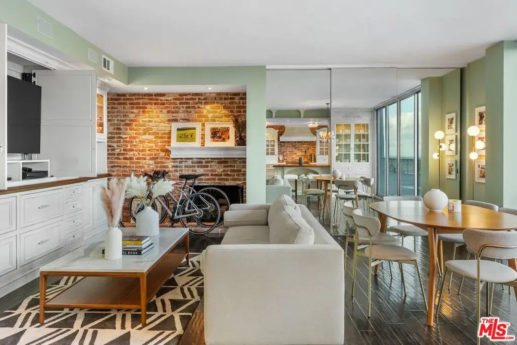 17366 W Sunset Boulevard #102, Pacific Palisades, CA 90272 - #1