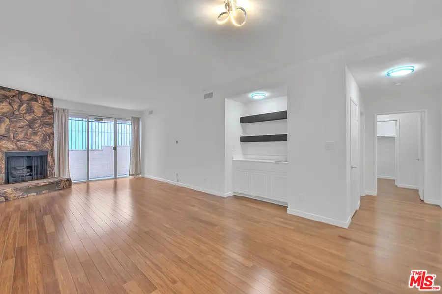 104 S Hayworth Avenue #104, Los Angeles, CA 90048 - #3