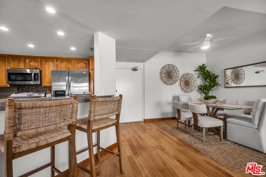 8162 Manitoba Street #202, Playa Del Rey, CA 90293 - #3