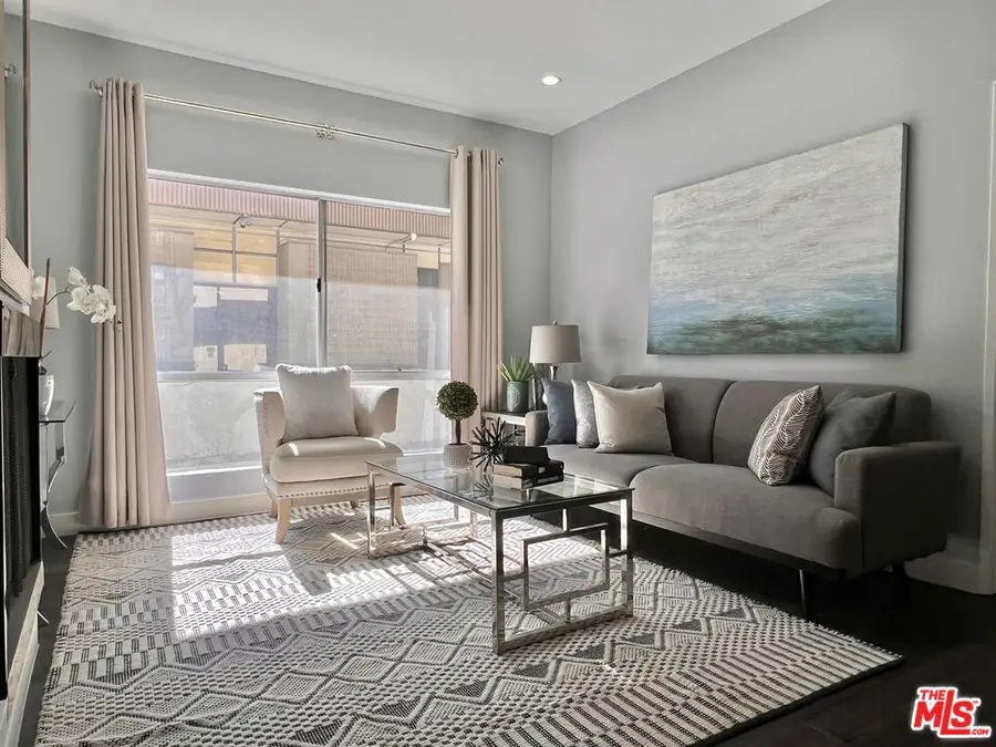 156 S Oak Knoll Avenue #101, Pasadena, CA 91101 - #3