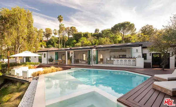 3380 Scadlock Lane, Sherman Oaks, CA 91403