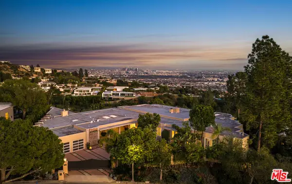 380 Trousdale Place, Beverly Hills, CA 90210