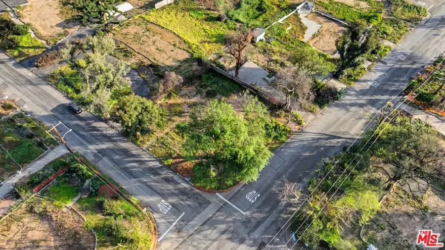 516 E Las Flores Drive, Altadena, CA 91001 - #2