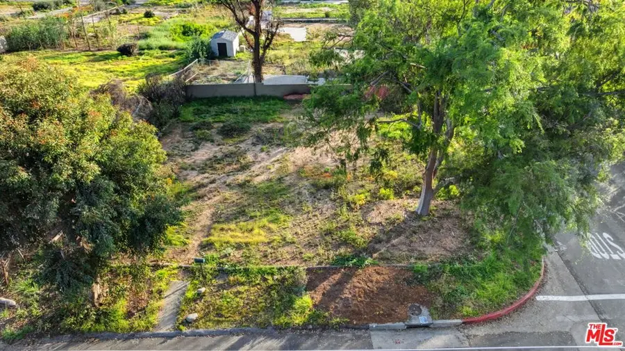 516 E Las Flores Drive, Altadena, CA 91001 - #3