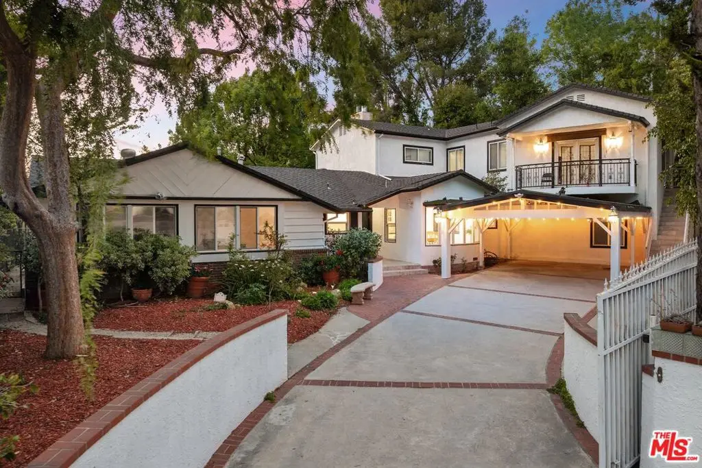 3601 Dellvale Place, Encino, CA 91436 - #1