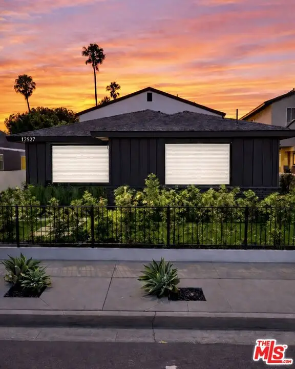 12527 Cranbrook Avenue, Hawthorne, CA 90250 - #1